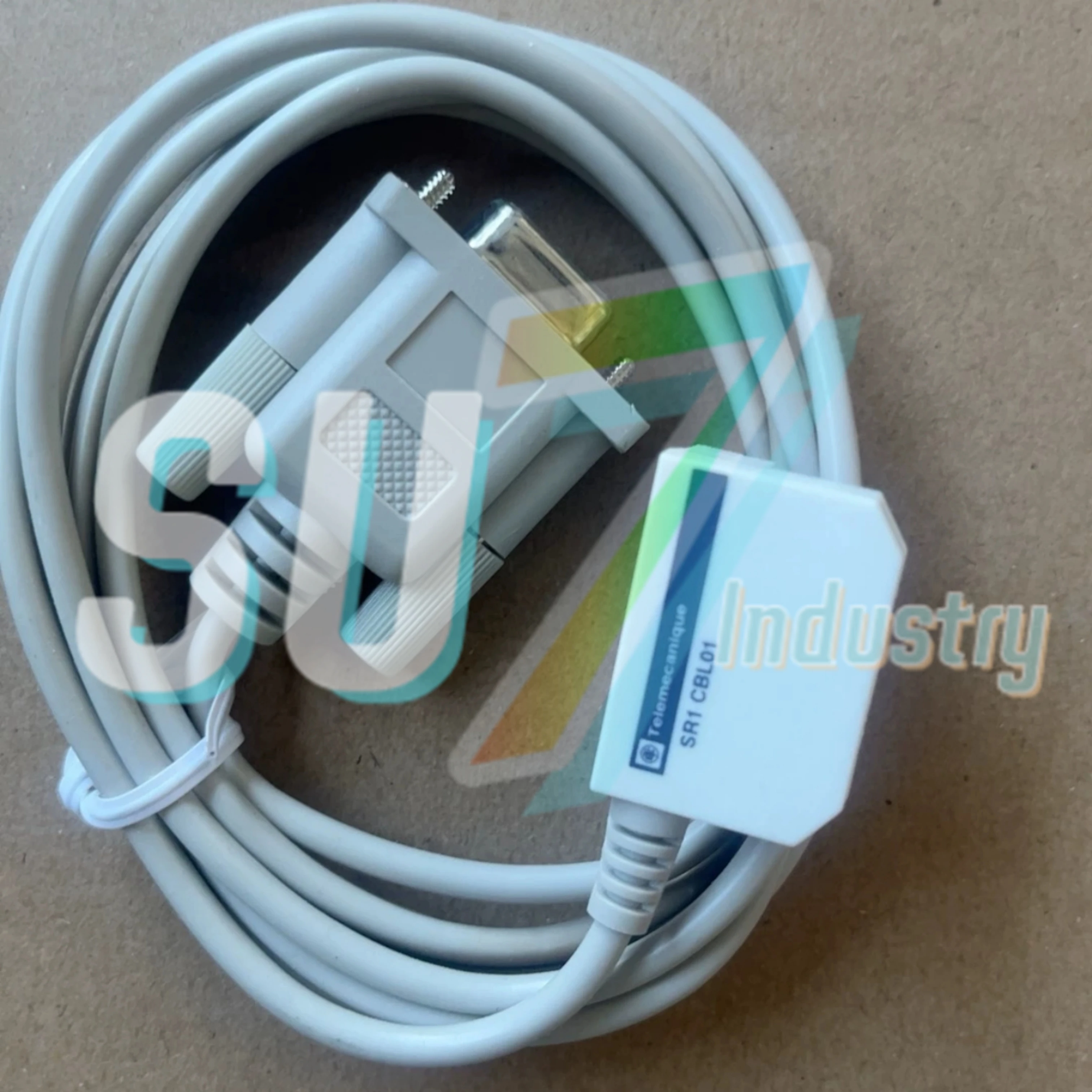 كابل قابل للبرمجة جديد وأصلي SR1CBL01 SR2USB01