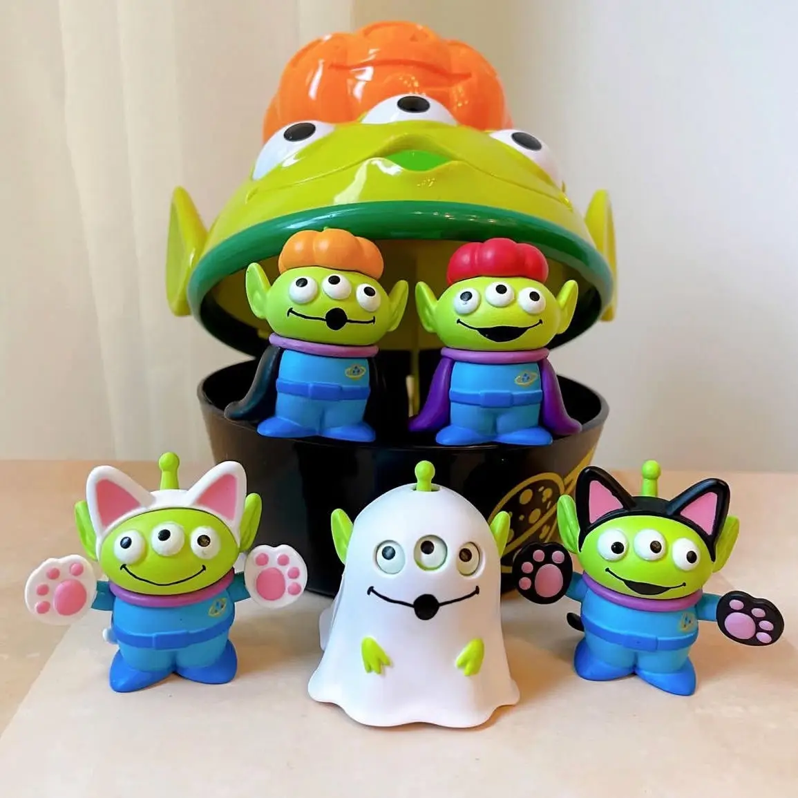 Alien Ghost Series Gacha Blind Box Mini Figurines - Decorative Hand Model Toys