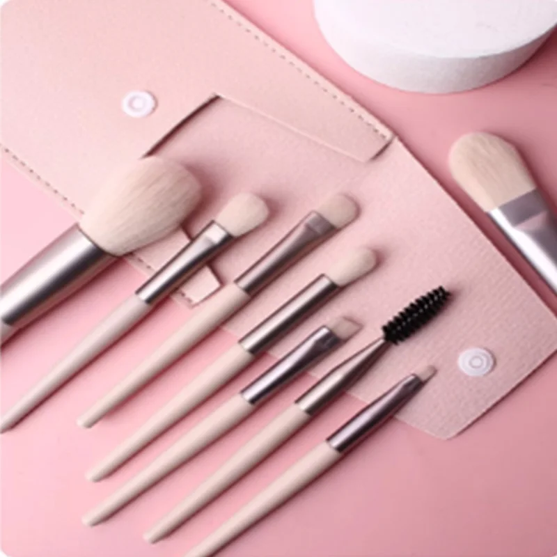 Set di pennelli per trucco albicocca 8 pezzi Mini set di pennelli per trucco portatile Strumento di bellezza per principianti Ombretto in polvere ultra morbida di alta qualità