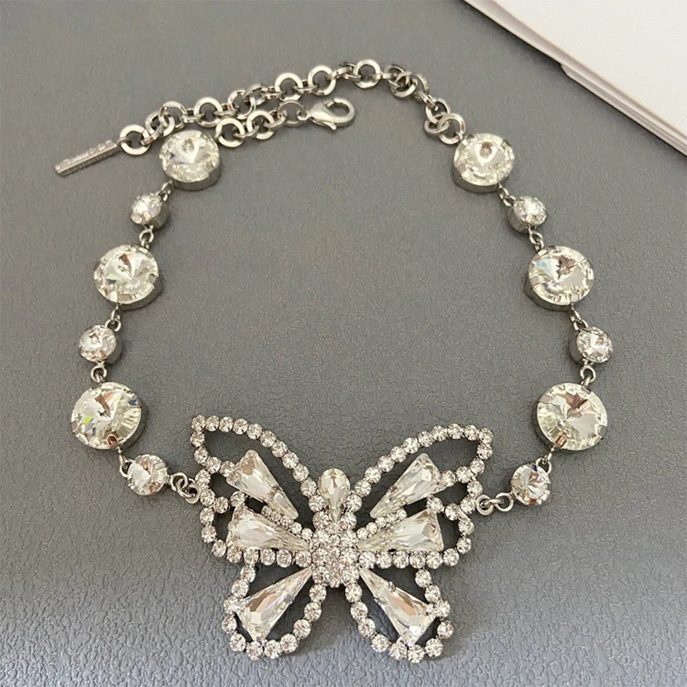 

Báthory Elizabeth Exaggerated Crystal Hollow Silver Butterfly Necklace Women Luxury Jewelry Europe Trend Famous Designer Brand