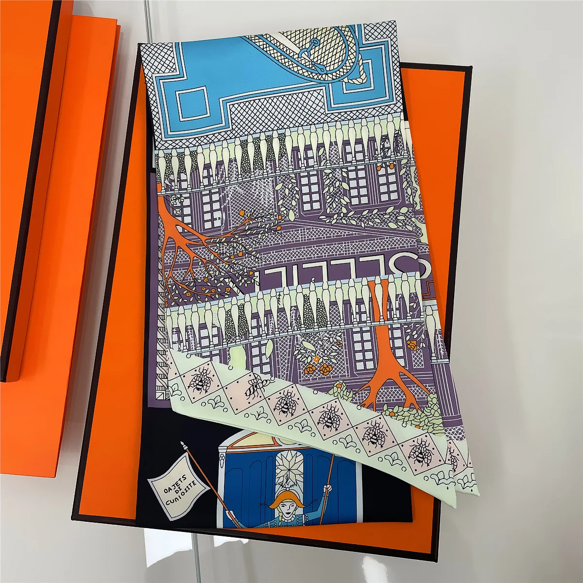 

Korean Version of The New Carriage Chain Women's Fashion Versatile Double-layer Printing Long Decorative Twill Silk Scarf Gift