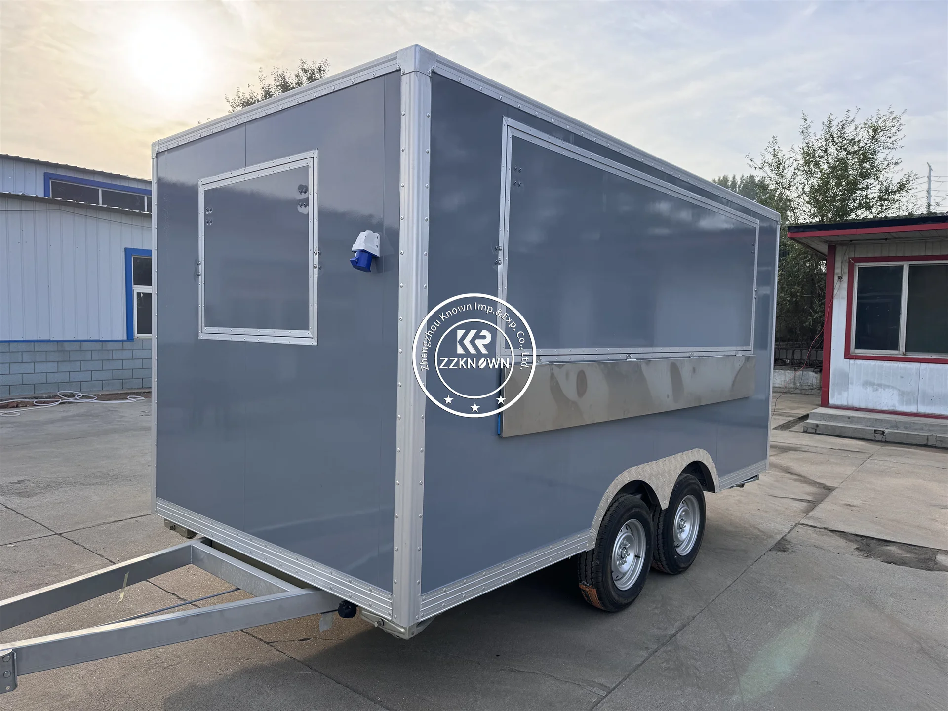 

Street Mobile Bar Coffee Breakfast Donut Food Trailer Fully Equipped Vintage Dessert Burger Food Truck With Fully Kitchen