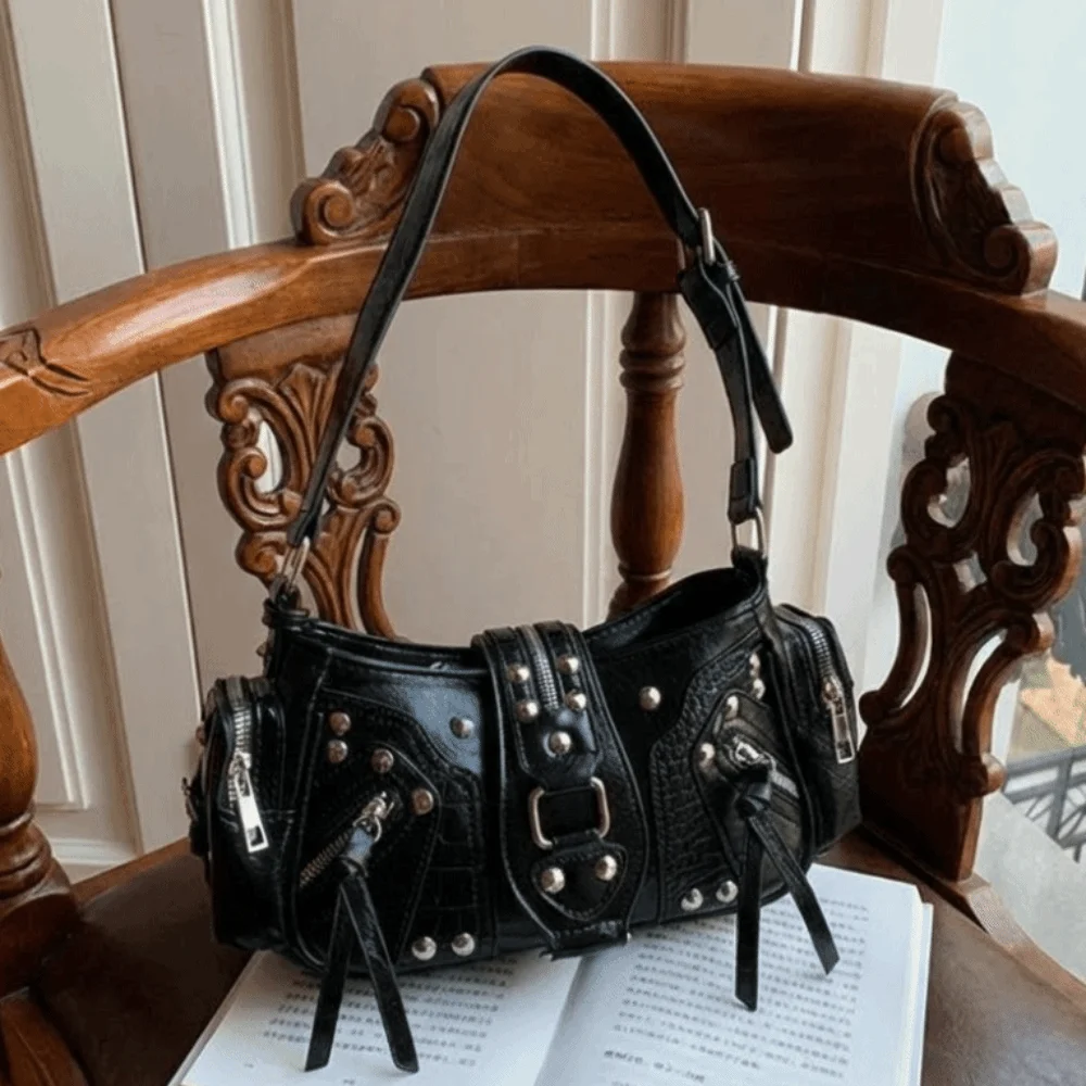 

Корейская ретро-сумка через плечо с заклепками, винтажная портативная сумка-багет из вощеной кожи в стиле Y2K, модная сумка для девушек в стиле «спайси гёрл», сумка-мессенджер для девочек