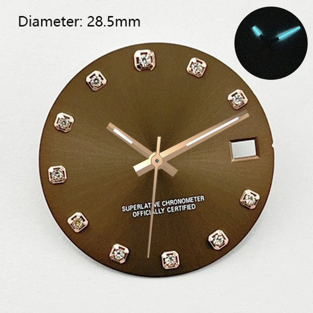 Tarcza NH35 28,5 mm oliwkowa z efektem \"sunburst\", koperta zegarka Day-Just do mechanizmu automatycznego NH35, akcesoria do zegarków, możliwość personalizacji logo.