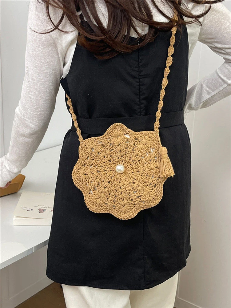

Vintage Bohemian Style Woven Bag Pearl Decoration Flower Small Bag Hollowed Out Sweet Beauty Shoulder Bag Mini Crossbody Bag