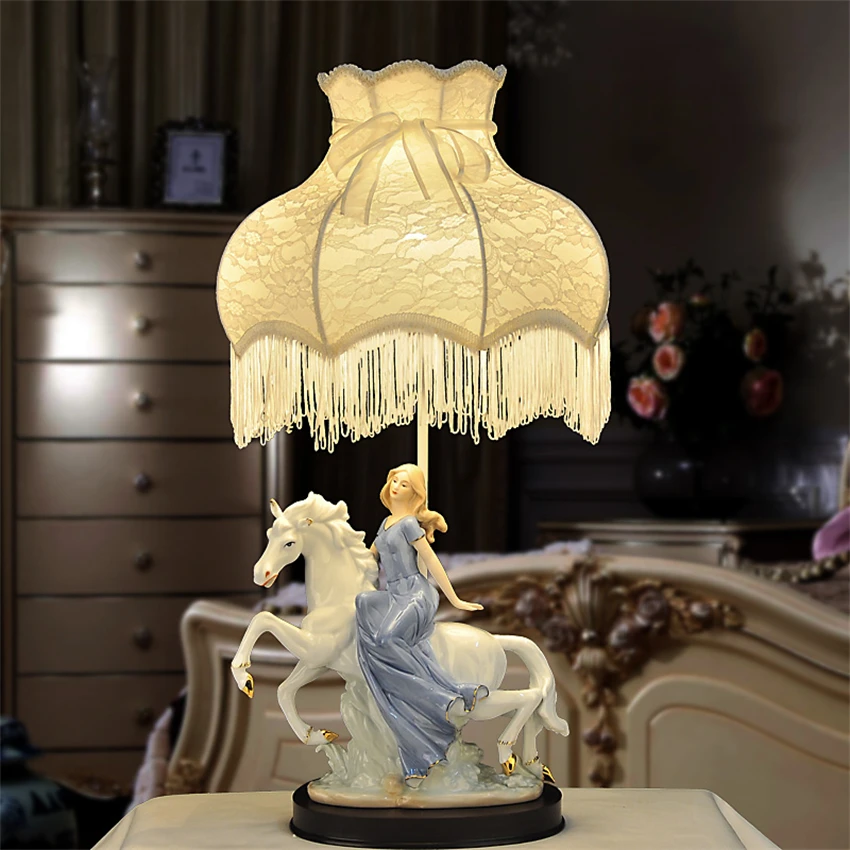 European court ceramic princess table lamps bedroom bedside Nordic wedding room decoration living room vintage decor desk lights