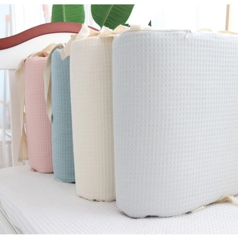 One-piece Waffle Gauze Cotton Washable Baby Crib Bumper Set for Newborns To Prevent Bumps and Falls