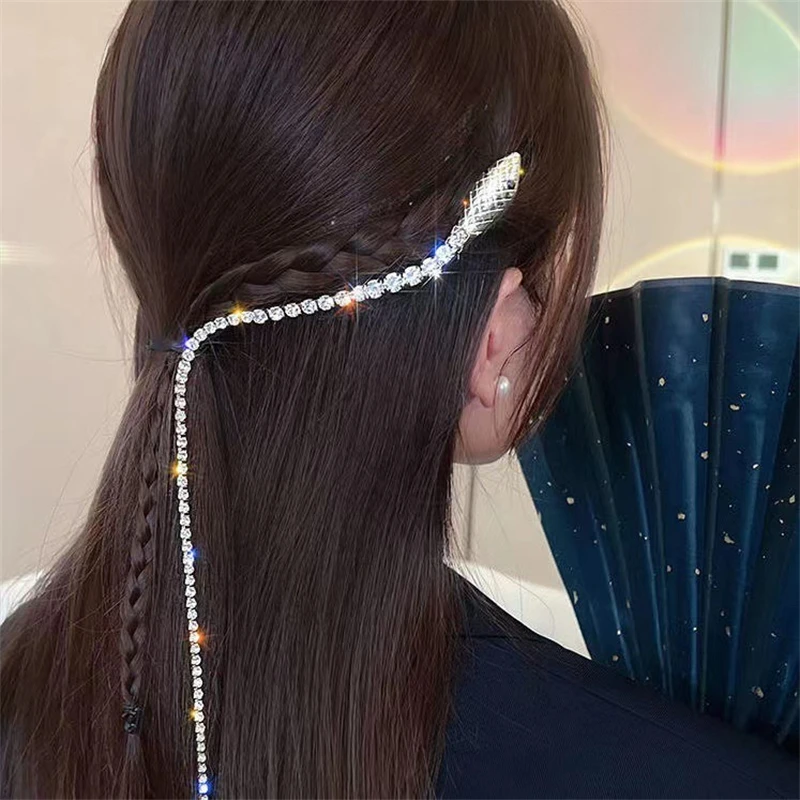 Shiny rhinestone hair chain Shiny punk snake shaped tassel hair clip Long decorative ponytail braid accessories Hair clip Women\'