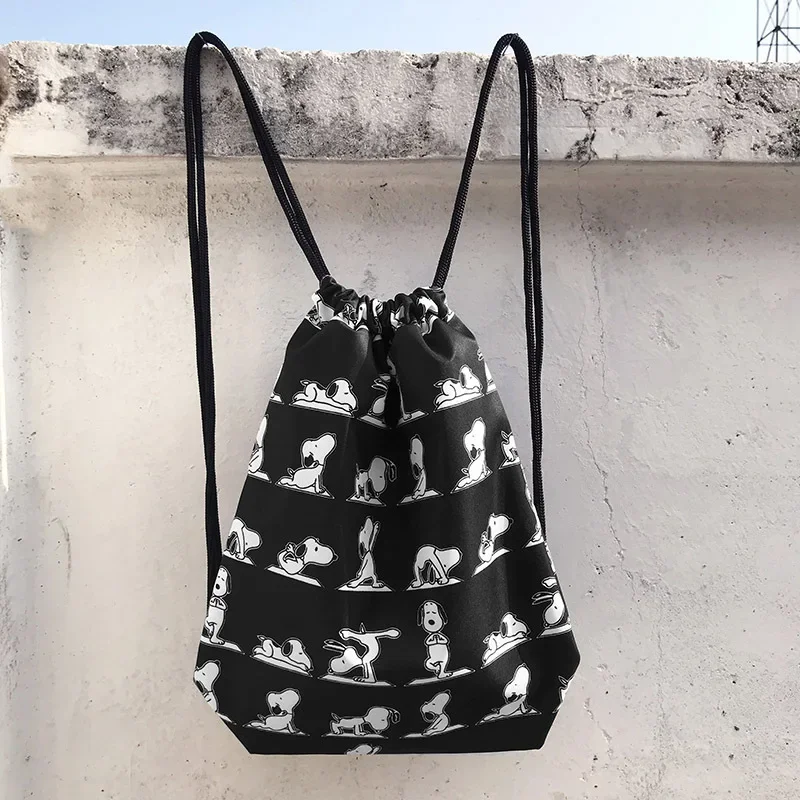 Snoopy Canvas zaino con coulisse Travel Fashion School Gym borsa con coulisse Anime Cartoon Casual String zaino sportivo zaino