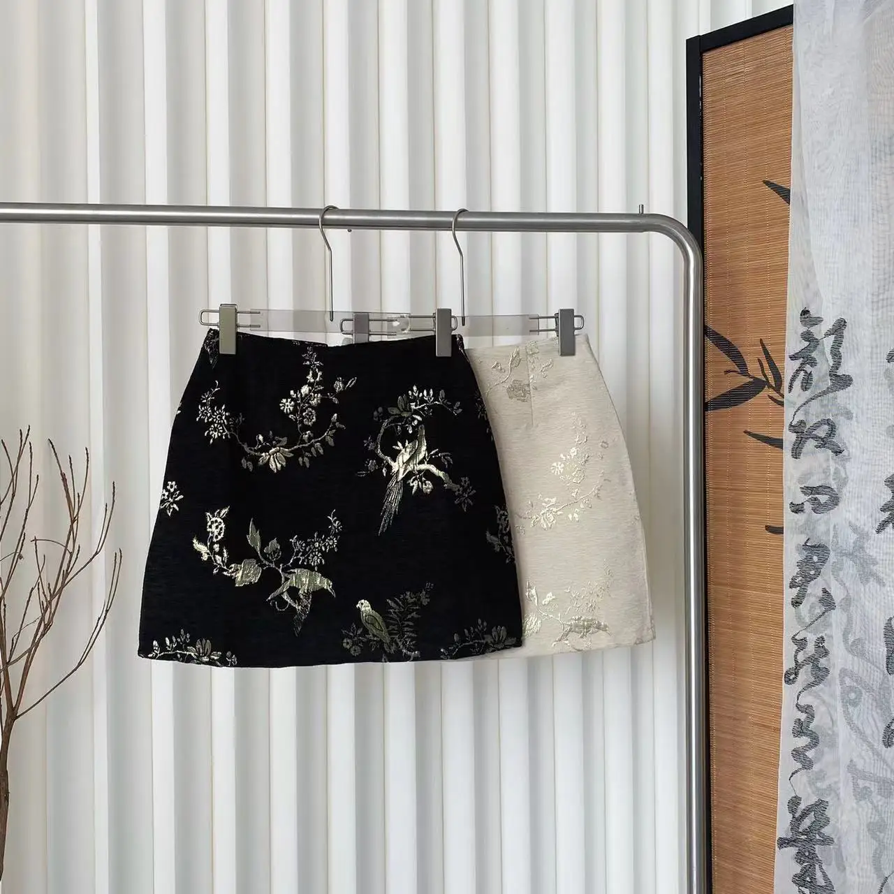 Chinese Style Black Boho Mini Skirt For Women 2024 Beige Print High Waist New Summer Wrapped Hip A-line Short Jacquard Skirt Y2k