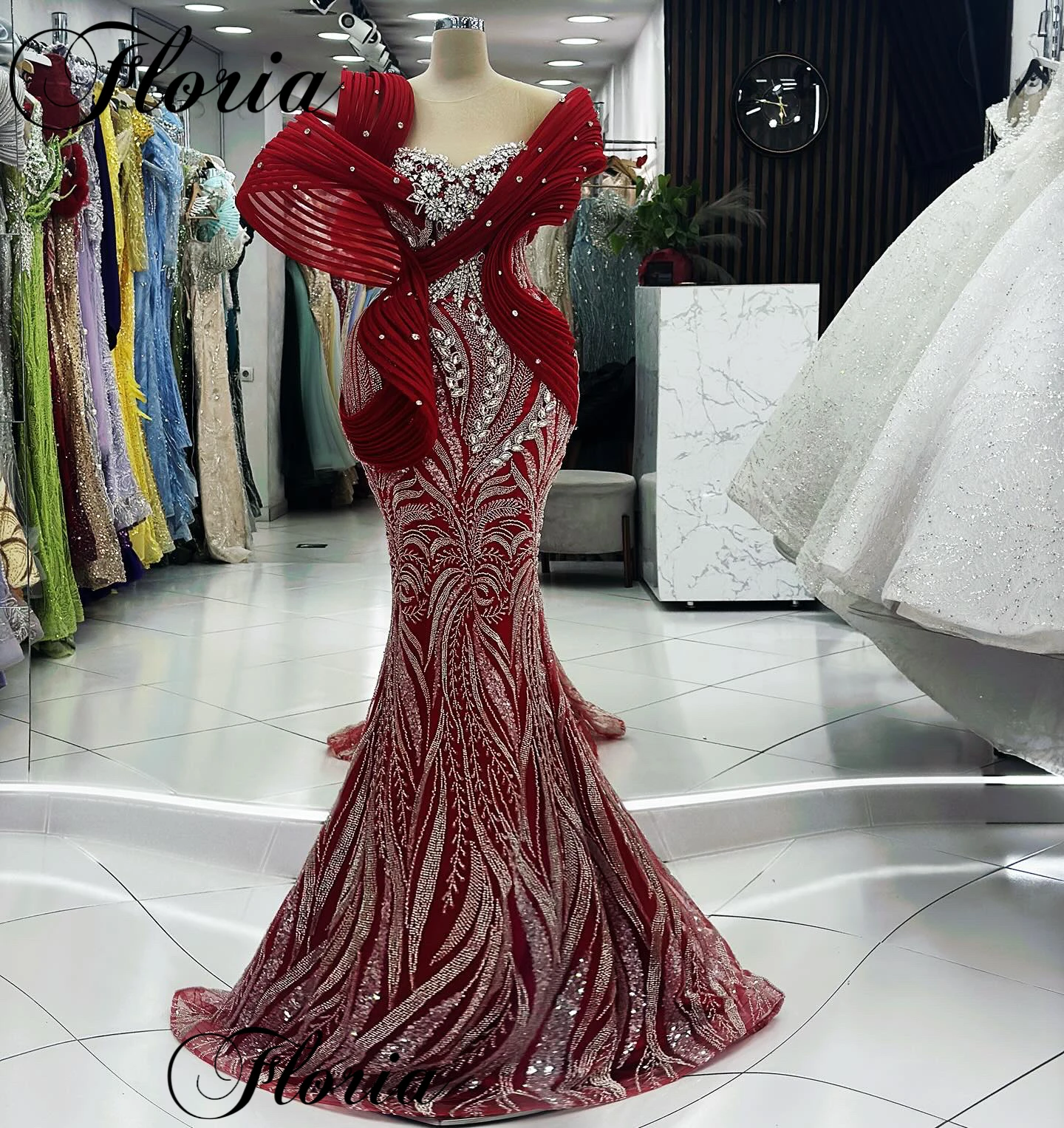 New Fashion Red Celebrity Dresses Mermaid Special Red Carpet Runway Dresses Sheer Neck Evening Gowns For Women Vestidos De Noche