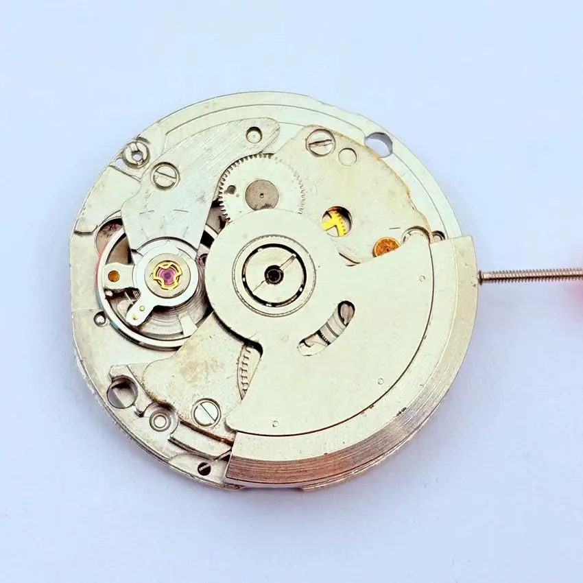 1pcs Watch Accessory 7009 Old Movement, Washed with Oil, 75% New for Normal Use, 7009 Original Movement