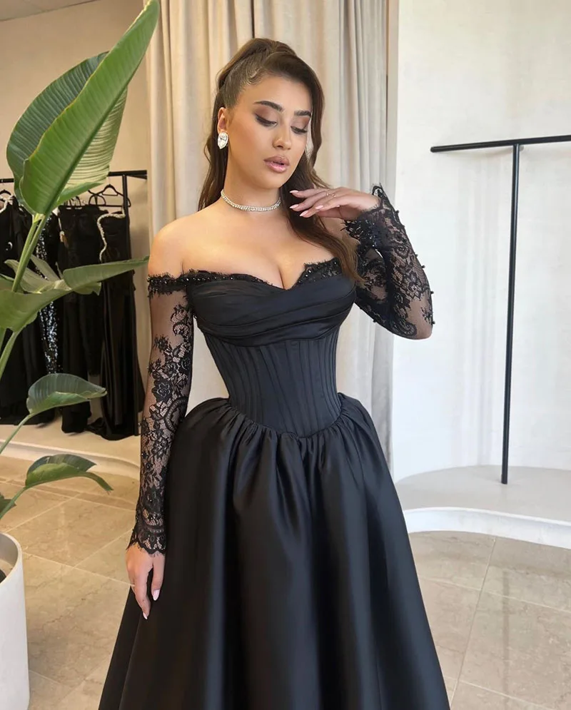 Sumnus Black A-Line Satin Prom Dresses Elegant Off Shoulder Sexy Evening Dress Floor Length With Lace Formal Gowns Customized