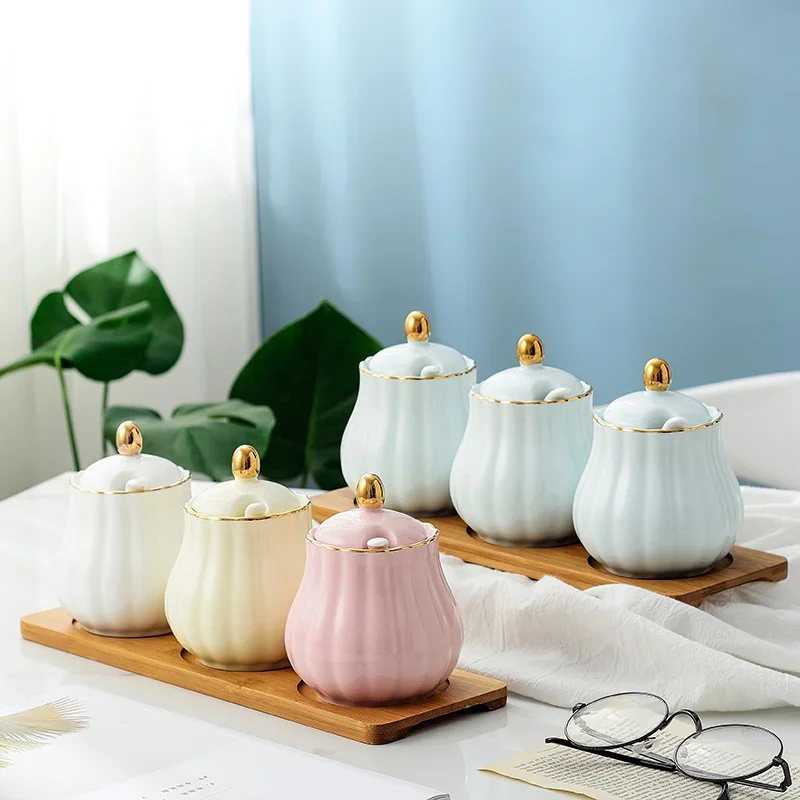 

Кухонная керамическая банка для приправ, коробка из трех частей, комбинированная банка с солью и маслом чили, бытовые банки