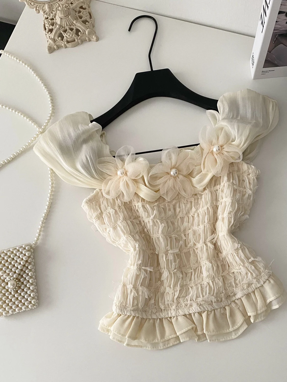 2025년 여름 여성 슬림핏 셔츠 비즈 꽃 디자인 한국 스타일 출퇴근용 폴리에스터 섬유 피부 친화적 통기성