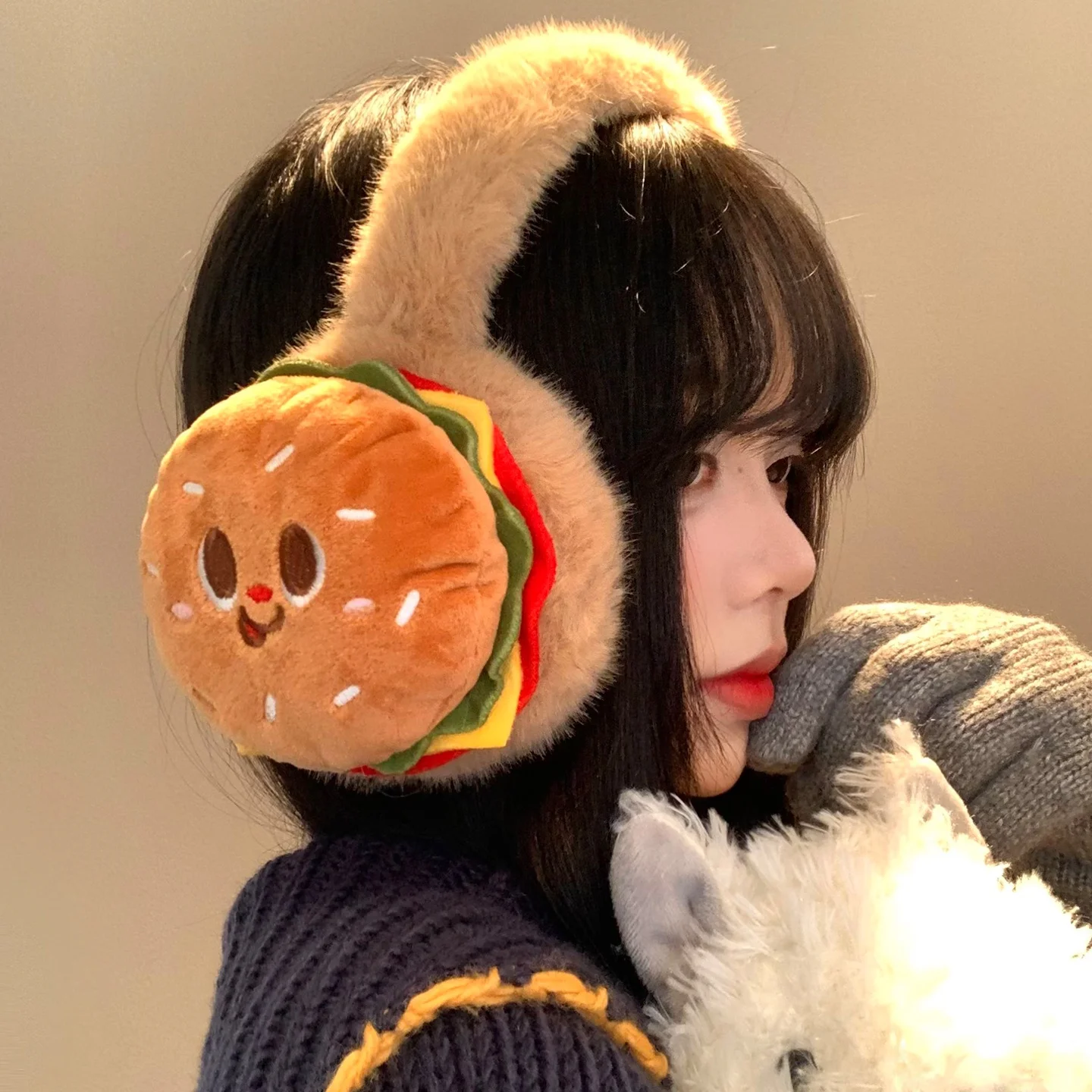 simpatiche-paraorecchie-a-forma-di-hamburger-in-peluche-protezione-invernale-per-le-orecchie-da-donna-resistenti-al-freddo-scaldorecchie-caldi-per-ciclismo