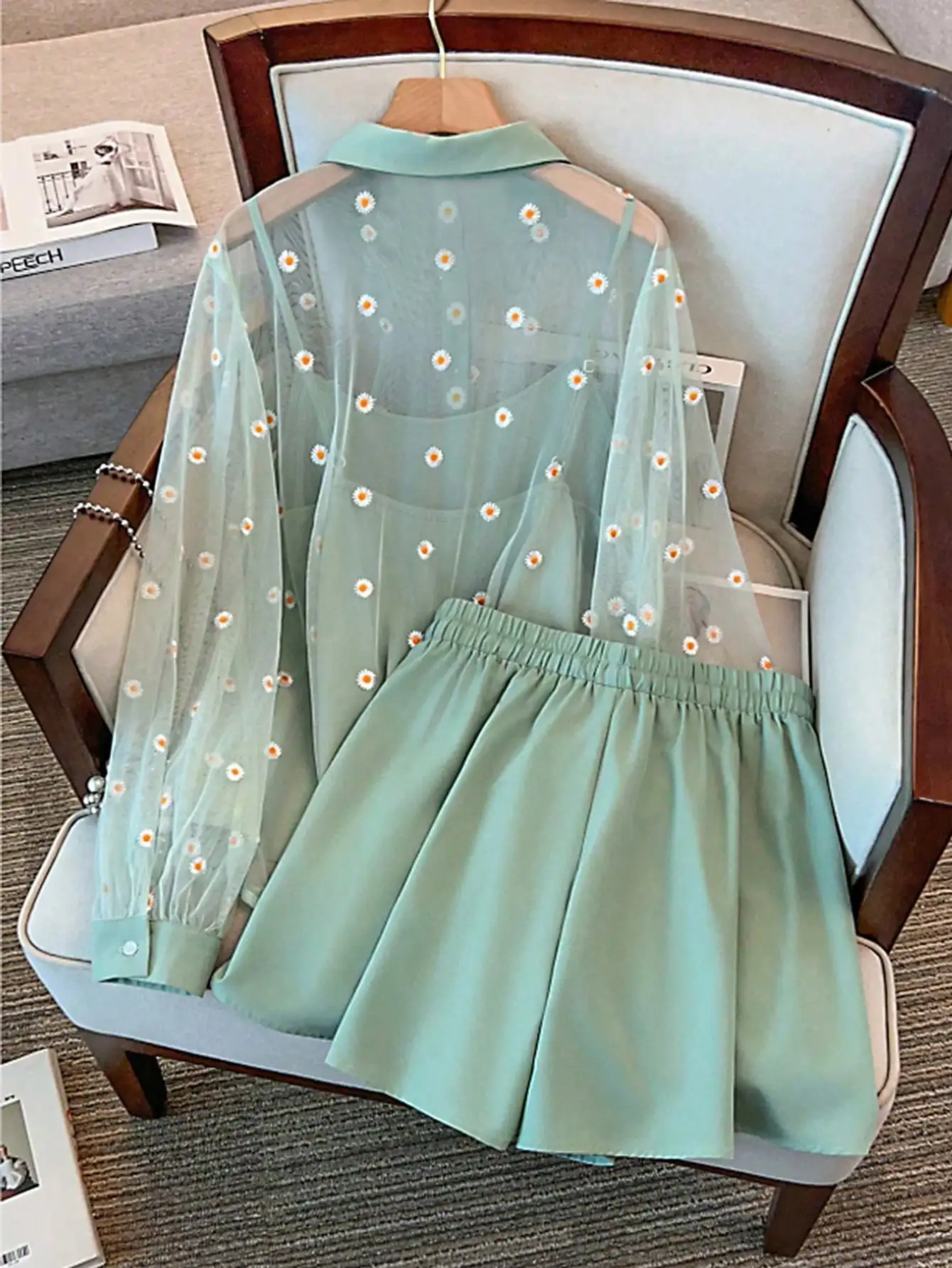 데이지 프린트 메쉬 오버레이 3피스 세트: 여성용 루즈 셔츠, 캐미솔 & 반바지, 봄 여름 캐주얼 의상