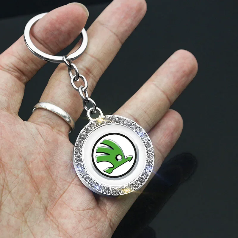 Car Keychain for Skoda Octavia 2 A7 Tour RS Fabia 2 1 Rapid Kodiaq Superb Kamiq Yeti Karoq Felicia Kodiak Key Ring Accessories