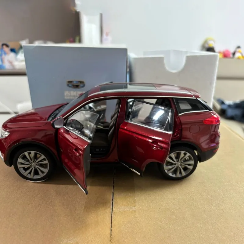 アトラス合金ダイキャストメタルカーモデル、吉利SUV、大人の男の子のおもちゃ、ギフト、レッド、装飾、マイクロモデル、コレクションディスプレイ、1:18