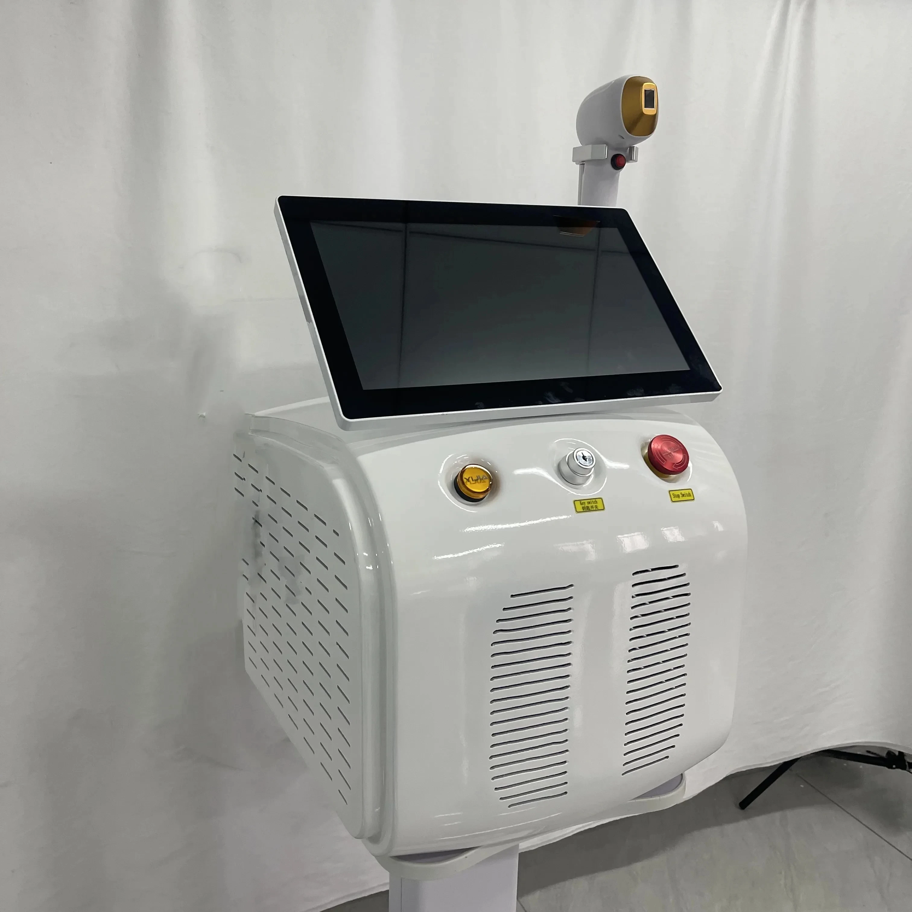 3000 W Körpergesicht 808 nm Diodenlaser-Haarentfernungsmaschine Beste Ergebnisse Alexandrit Permanenter Kühlkopf Schmerzloser Epilierer Salon