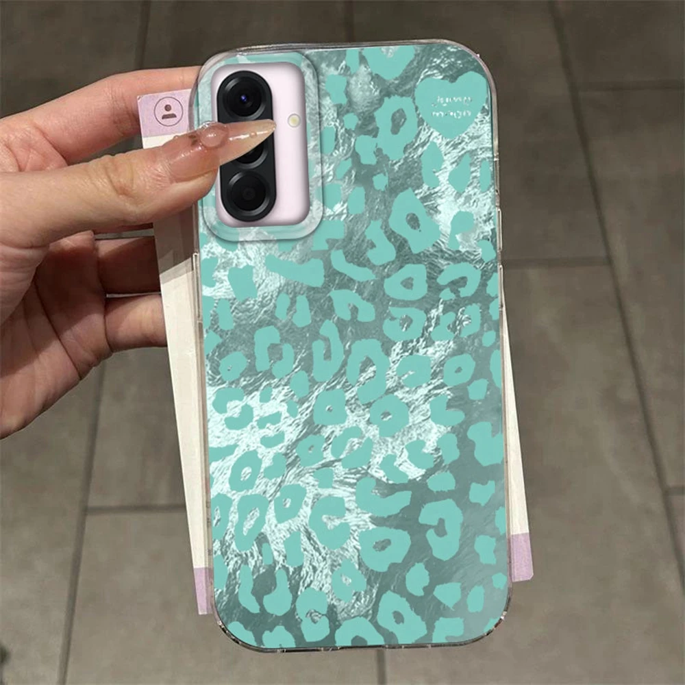 

Luxury Blue Leopard Girls Case For Samsung Galaxy A56 A36 A16 A17 A26 A07 A55 A35 A25 A54 S24 S25 Ultra S22 S23 FE Cover Funda