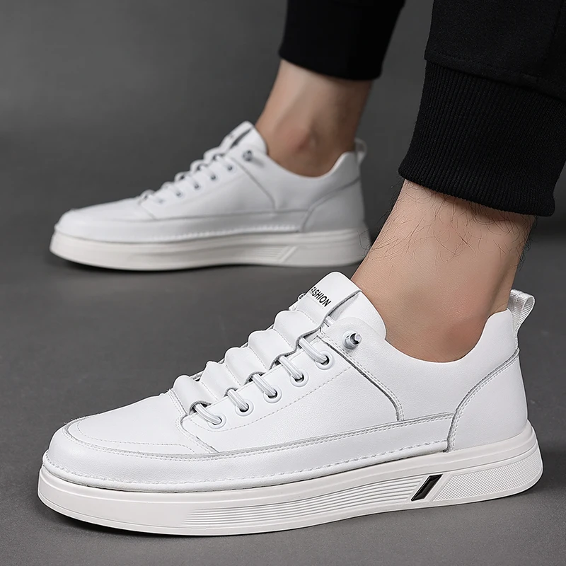 

Classic White Shoes for Men Fashionable Cowhide Casual Board Shoes for Men Outdoor Comfort Thick Soled Sports and Leisure Shoes