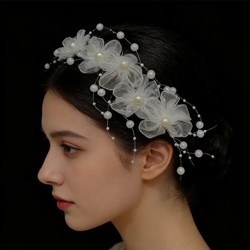 Elegant White Satin Lace Flower Bridal Headband for Women Bridesmaid Vintage Floral Wedding Ceremony Photoshoot Hair Accessories
