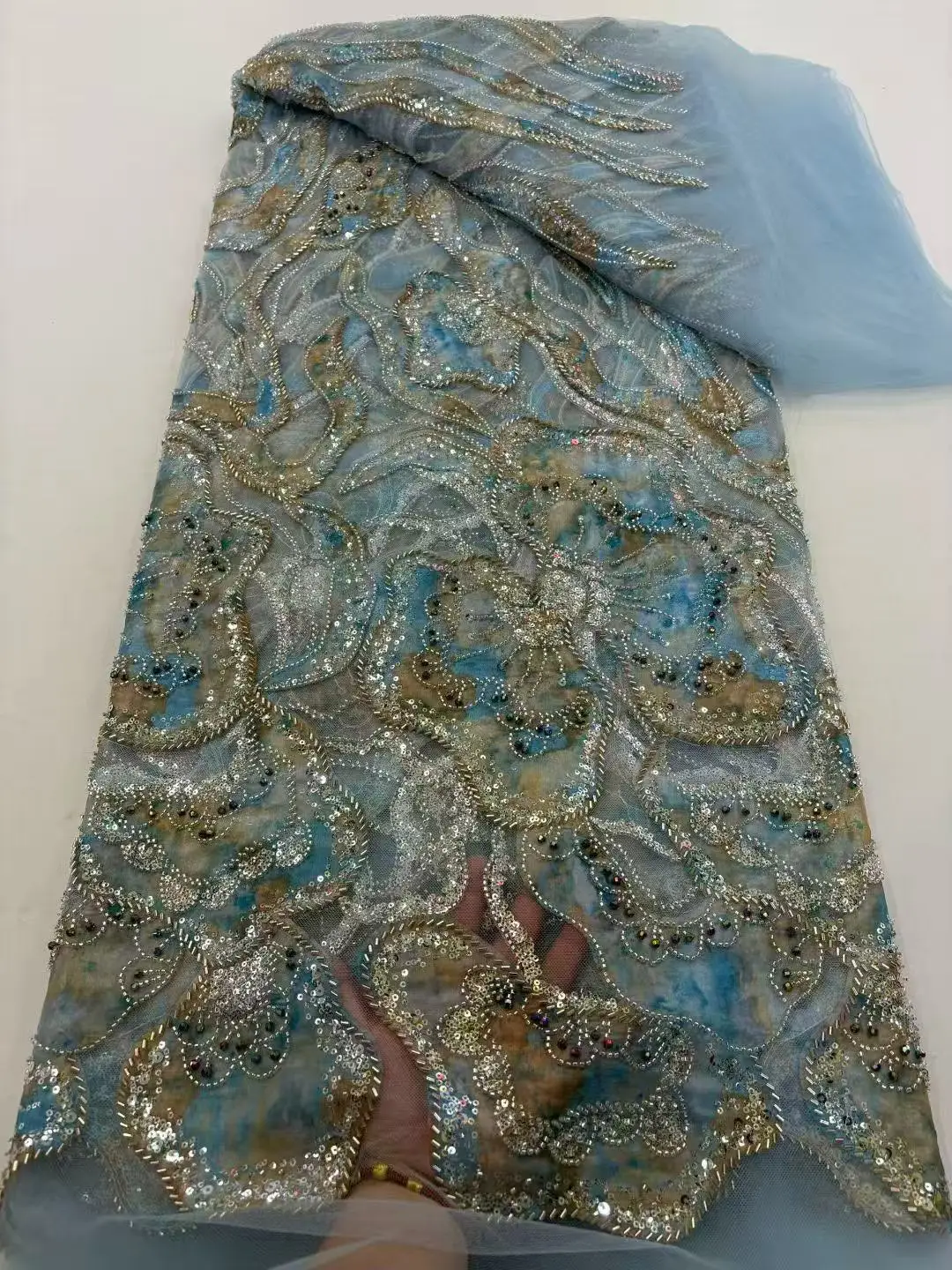 Encaje bordado de cuentas nigerianas africanas hechas a mano con tela de lentejuelas francesas de alta gama para vestidos de novia elegantes a la moda