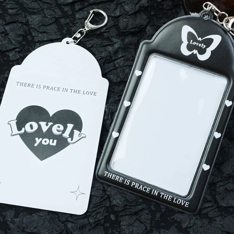 Ensemble de cartes de bus papillon de dessin animé, pendentif de sac étudiant, clé JOIdol, couverture photo, carte d'identité, nouveau