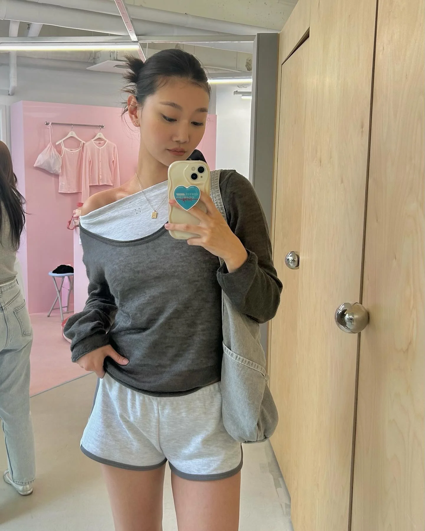 

Translucent Knitted Long Sve round Ne Ma Hai Wool Sun Protection irt Air Conditioning irt Sweet Sle Summer 2024