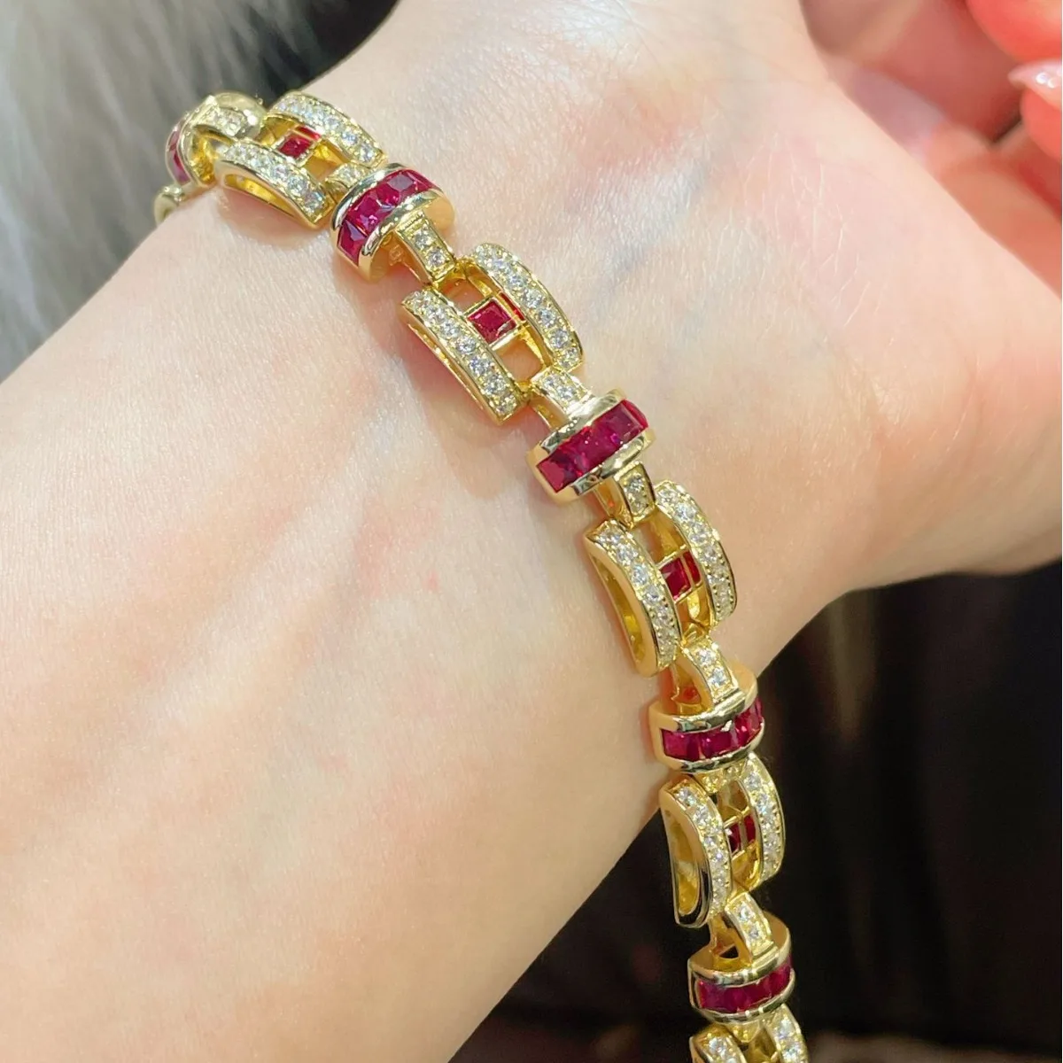 Wholesale 925 sterling silver plated 18k gold synthetic zircon lab grown royal sapphire ruby H-chain Letter bracelet