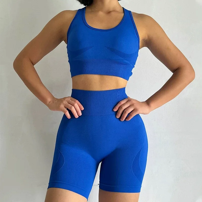 Yoga-Trainingsset für Damen, kombiniert mit gerafftem Rücken und hochtaillierten, hüftformenden Sportshorts – Detail 5