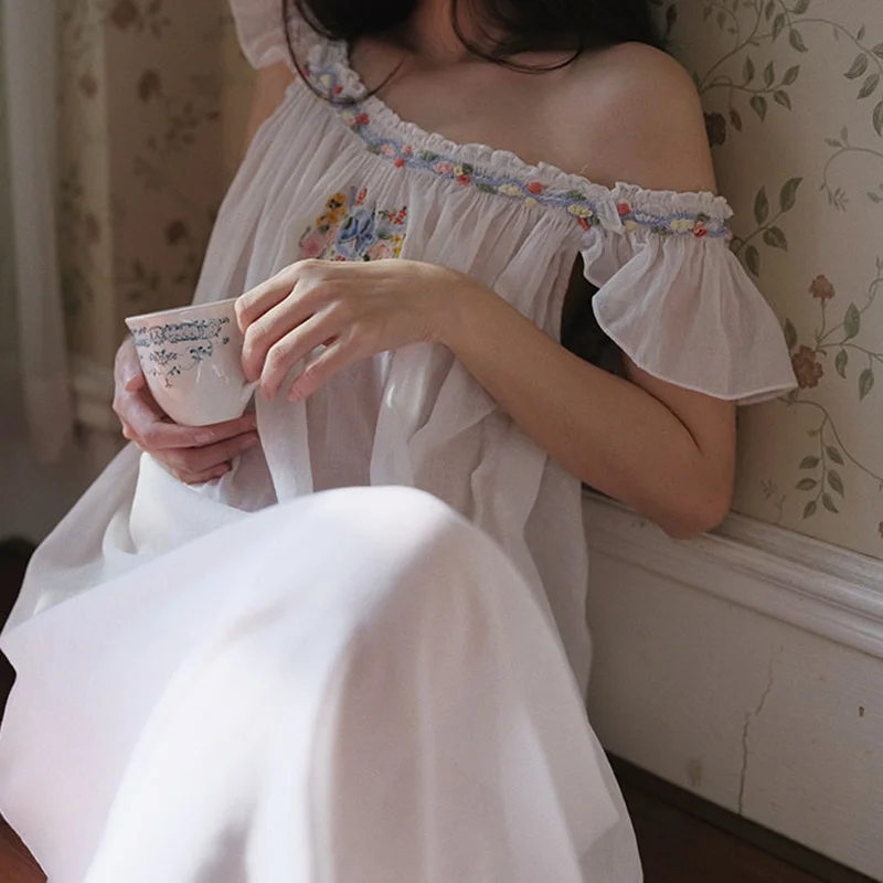 Original Design Transparent Beautiful French Hand Embroidered Sweet Nightgown 100% Cotton Outside Summer Sleepwear