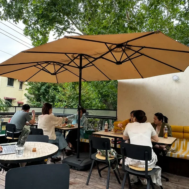 Large Three Headed Central Pillar Outdoor Parasol for Villa Garden Courtyard Cafe Advertising Umbrella