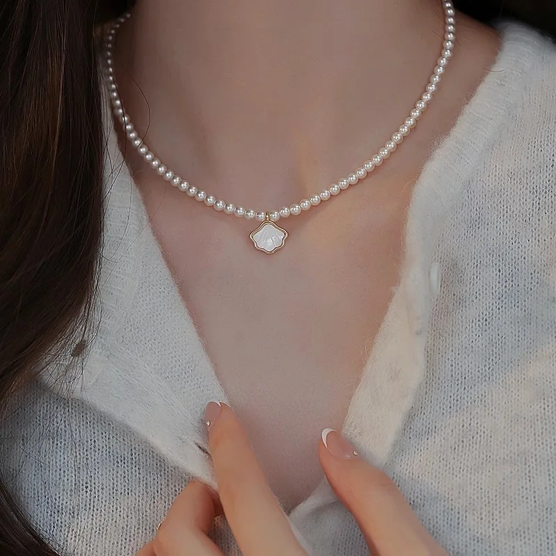Bohemia Beach Vacation Style Imitation Pearl Shell Pendant Necklace for Women Unique Design Charming Clavicle Chain Jewerly Gift