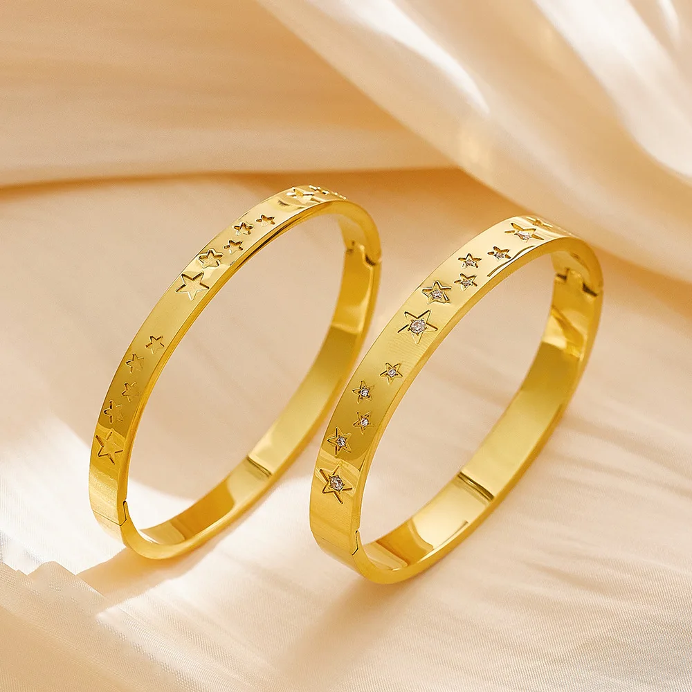 Fashion Carvig Star Waterproof Coin Shape Bangles Stainless Steel Bracelets Jewelry for Women Factory Wholesales
