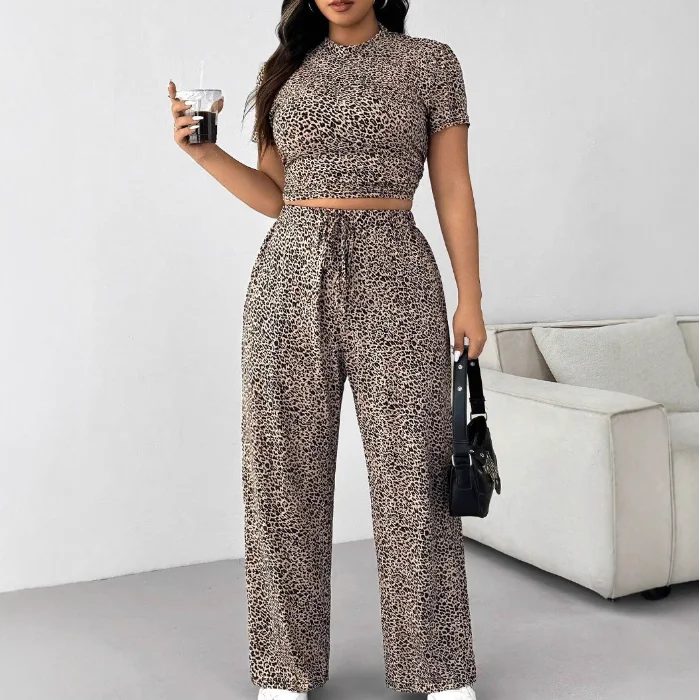 

Women's Two-Piece Set Large Casual Tight Fitting Top Loose Straight Leg Pants Set Street Fashion Retro Casual Two-Piece Set