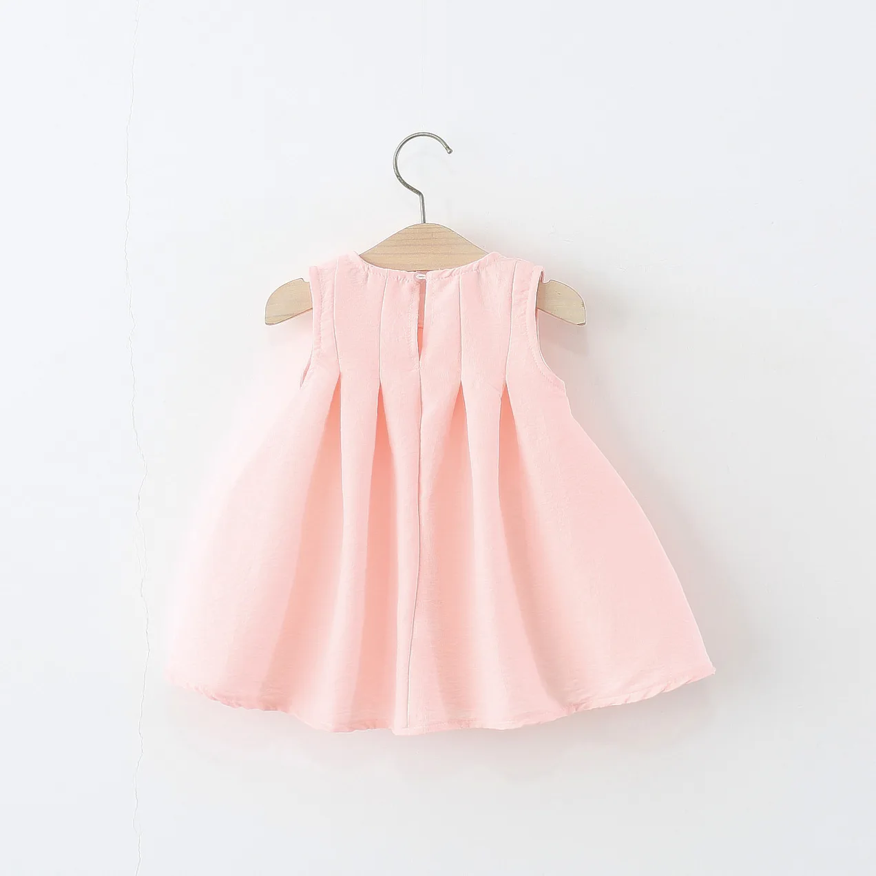 فساتين الفتيات صيف 2025 ملابس الأميرة للأطفال فستان حفلة عيد ميلاد للفتيات الصغيرات بدون أكمام زي لطيف للأطفال الصغار 3 سنوات