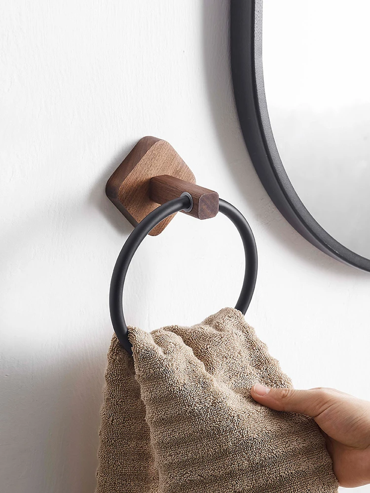 

Перфорированное полотенце из орехового дерева, круглая ванная комната, ванная комната