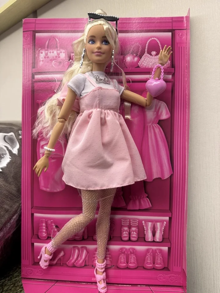 

Оригинальная кукла Sweetheart Glam в розовом уличном стиле, модная кукла с блестящим розовым нарядом и пышными рукавами, подарок на день рождения для девочек