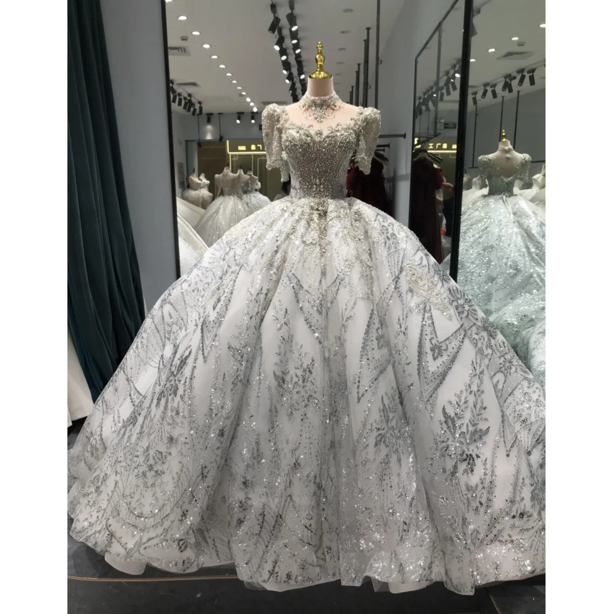 

Kisswhite LTT Collection Customized Luxury Wedding Dress 2026 High Leves Short Sleeves Glitters Ball Gown Dress