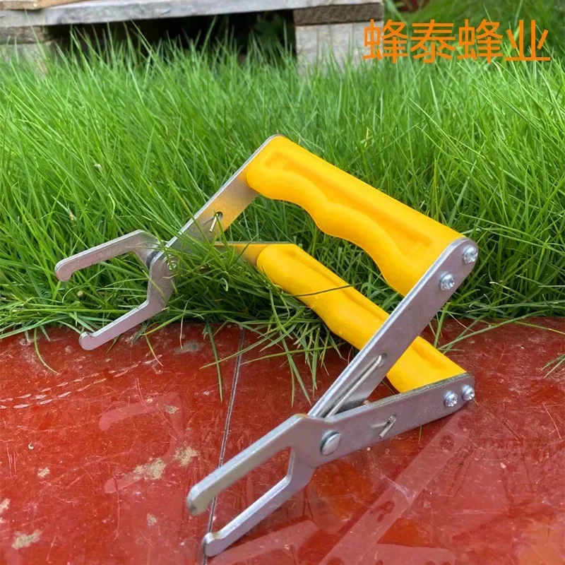 A Plastic Nest Spleen Lifting Clamp, Nest Frame Connector, Bee Kit, Honey Cutter, Yellow, Cross-Border, Wholesale, 2Pcs