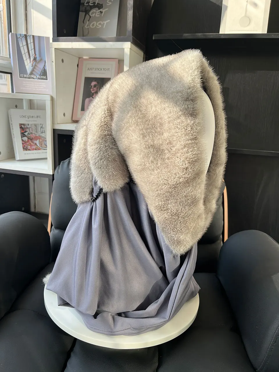 Kunstnerzfell-Mütze mit Kapuze für Damen, Winter-Wärme, Luxuriöser Vollpelz-Kunstnerzschal, Stilvolle Modische Damen-Outdoor-Kopfbedeckung – Detail 15