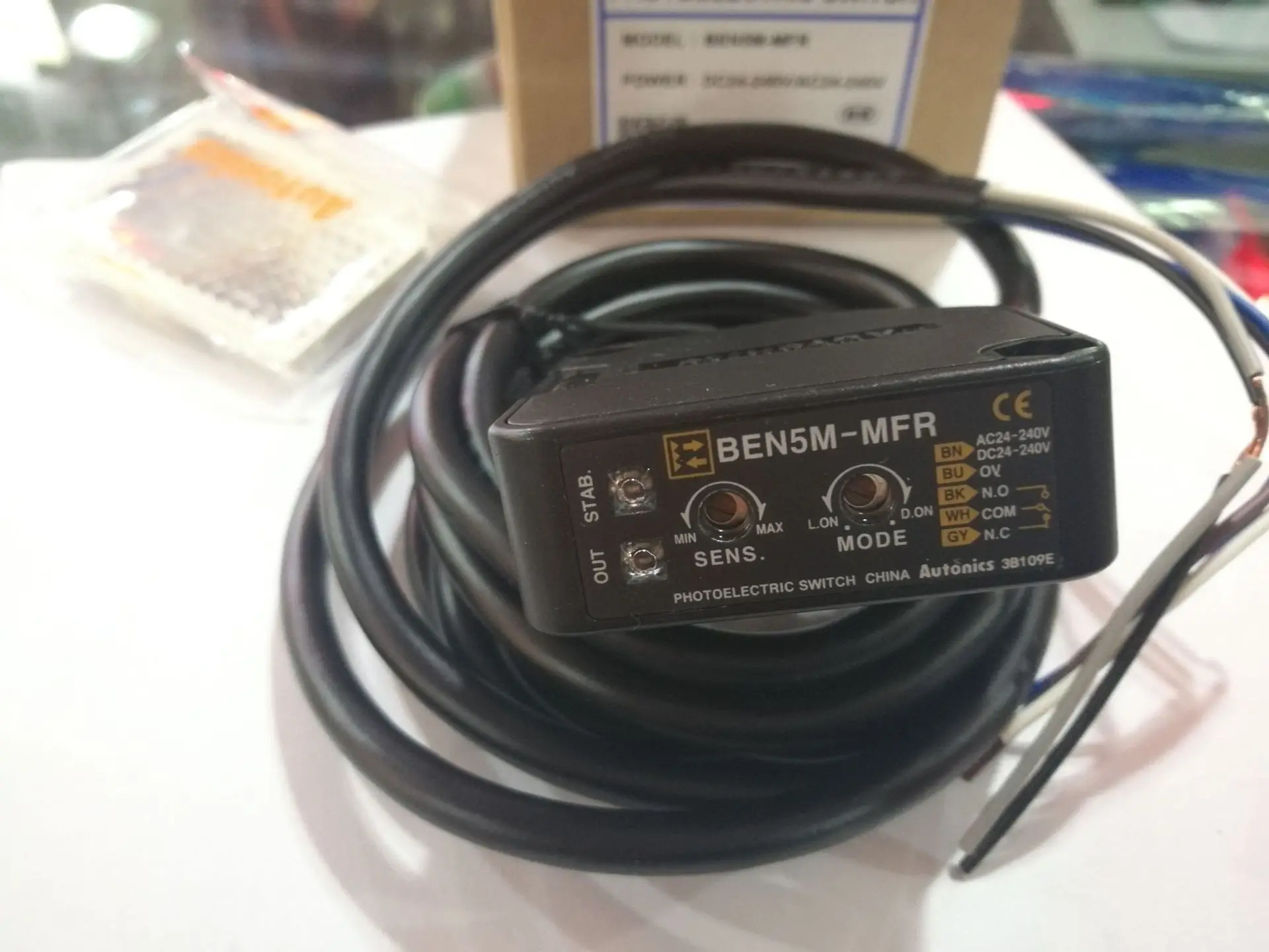 

Acting As An Agent for The New Original BEN5M-MFR Photoelectric Sensor of AUTONICS In South Korea