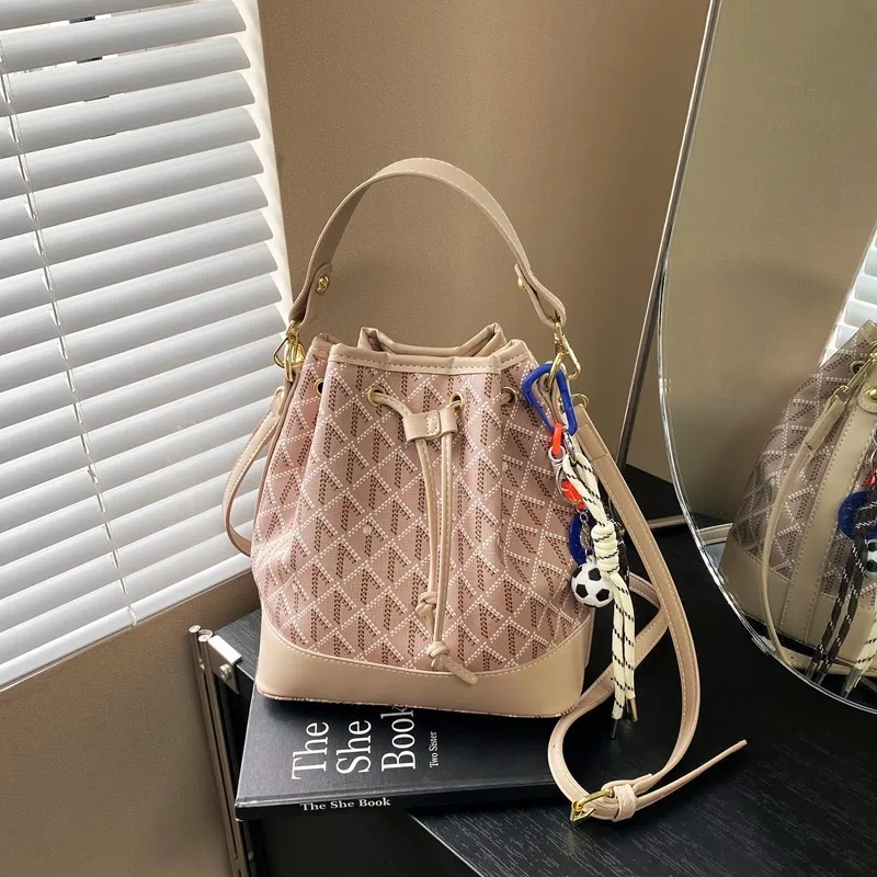 

Multi-Functional Women's Crossbody Bag 2025, Lightweight Nylon Tote, Spacious Shoulder Purse with Inner Pockets for Travel