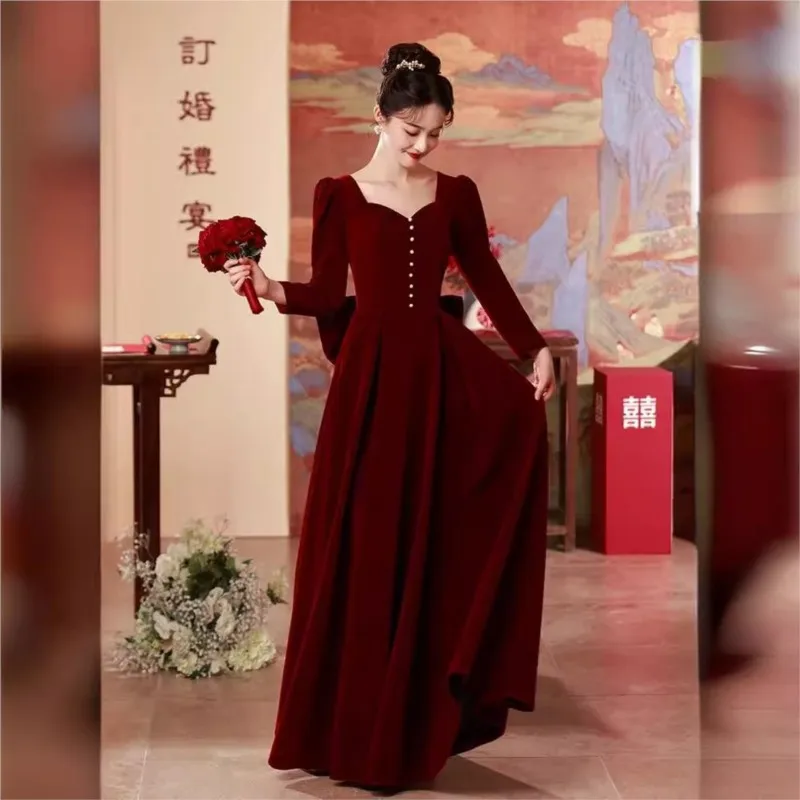 فستان مخملي جديد باللون الأحمر الخمري بأكمام طويلة لتحميصها #2