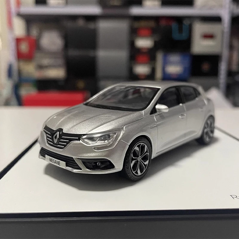 

Diecast Original 1/43 Scale Megane 2017 Simulation Alloy Car Model Static Display Collectible Toy Gift Souvenir Decoration