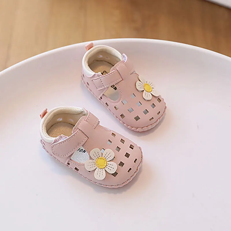 Baby Sandalen Weiche Sohle Sommer Zu Fuß Schuhe Kleinkind Mädchen Schuhe 0-1 Jahre Alten Kleinkind Prinzessin Schuhe Mode Blume cut-out Sneaker