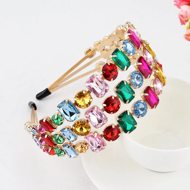 ربطات شعر معدنية عصرية على الطراز الباروكي للفتيات مع ثلاثة صفوف من إكسسوارات الشعر اليومية الماسية الزجاجية