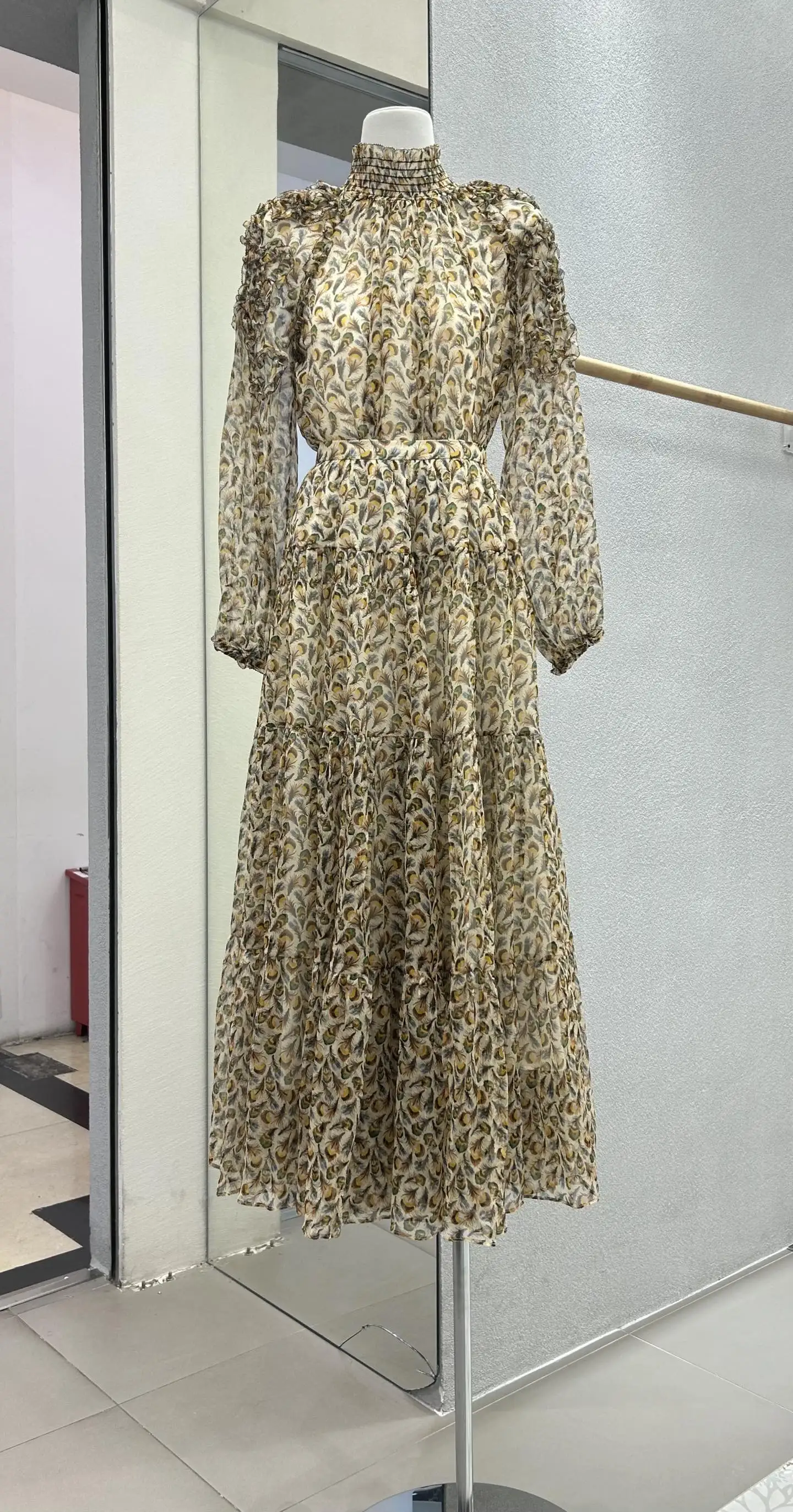 

Women Turtleneck Ruffled 100% Silk Flower Printed Long Sleeve Blouse Or Long Skirt